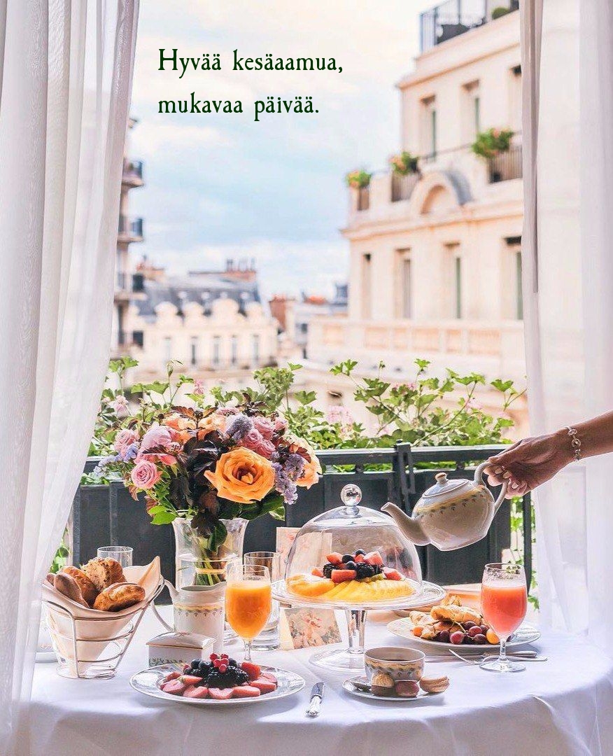 Hyvää kesäaamua, mukavaa päivää.